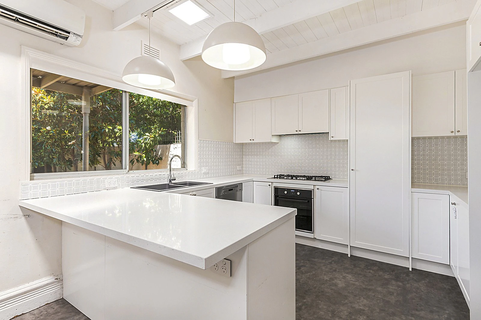 2 Springfield Avenue, Toorak, VIC