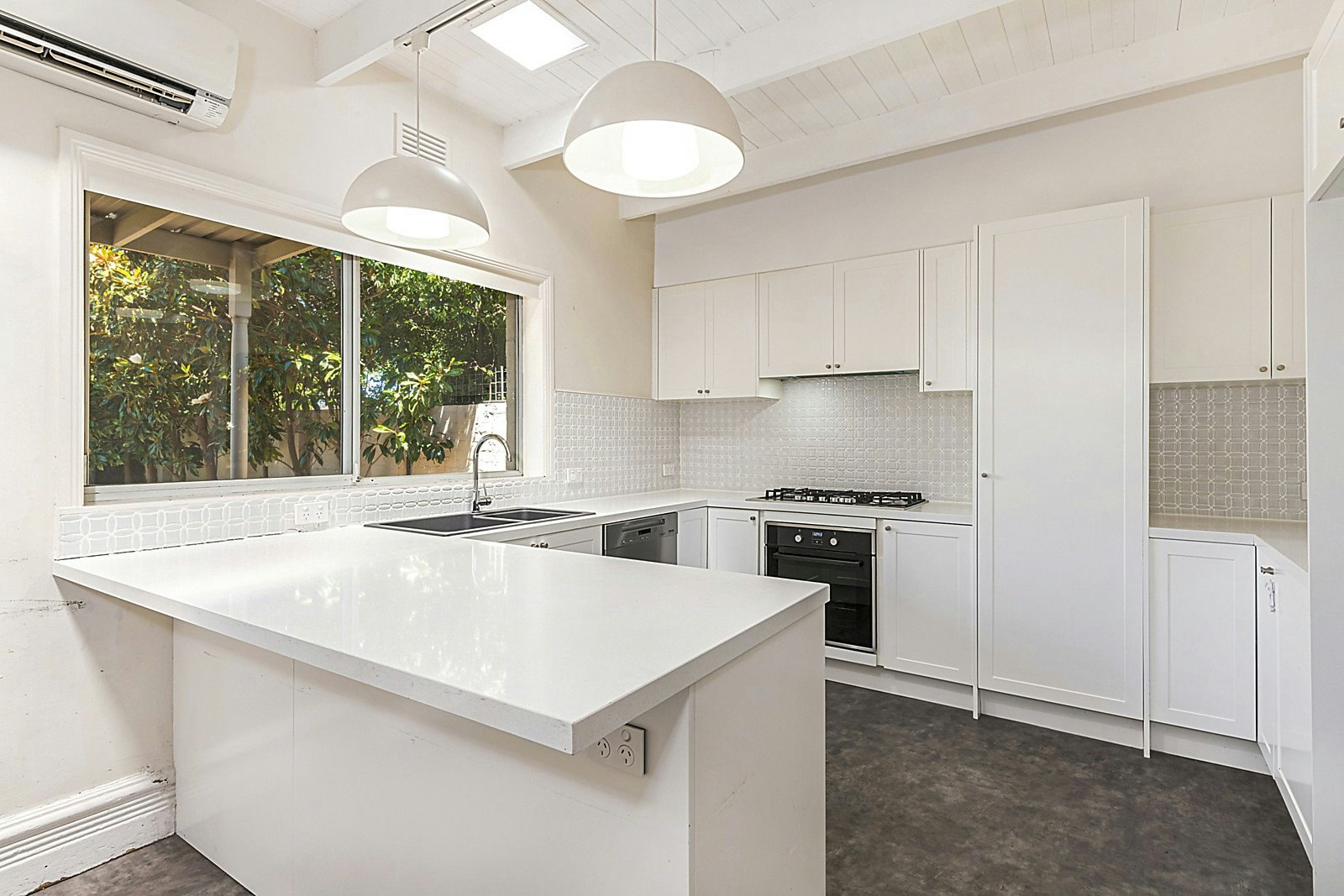 2 Springfield Avenue, Toorak, VIC