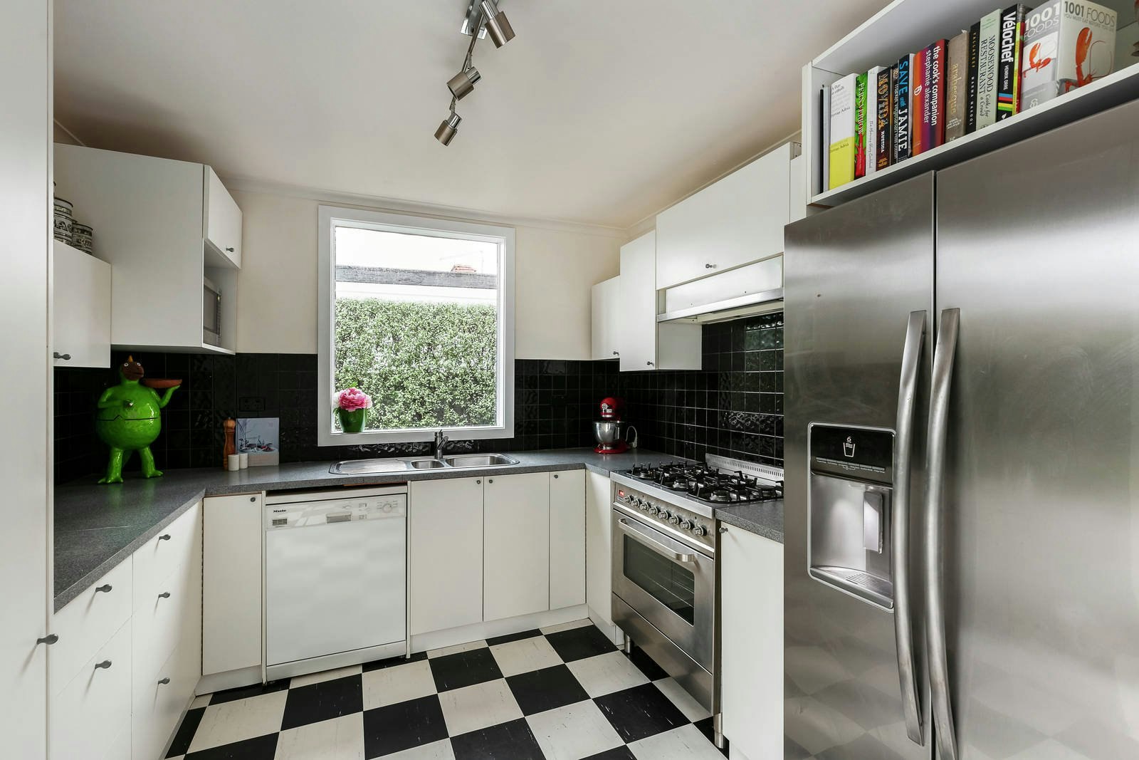 107 Martin Street, Brighton, VIC