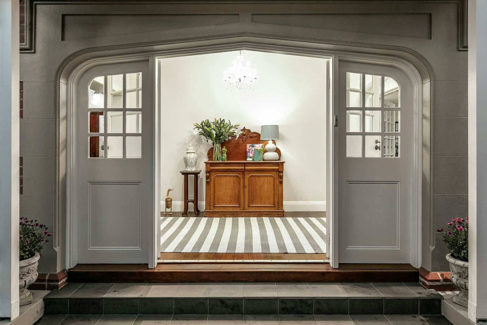 2 Seaview Avenue, Brighton, VIC