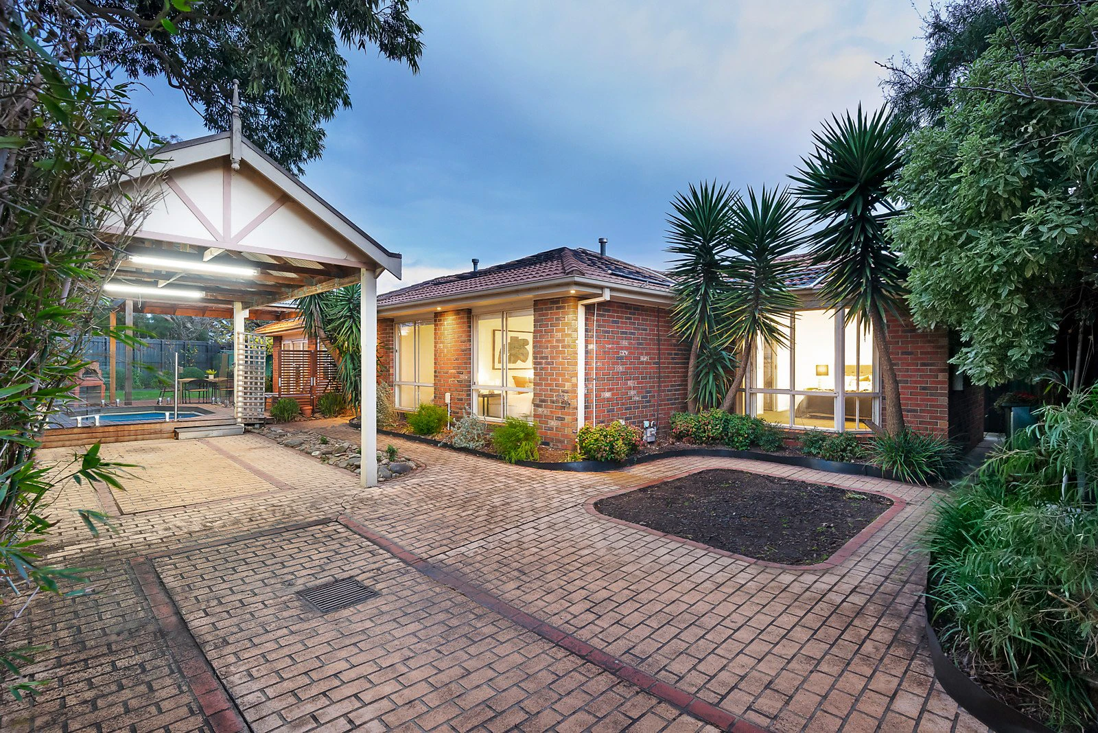 18 Melosa Avenue, Brighton East, VIC
