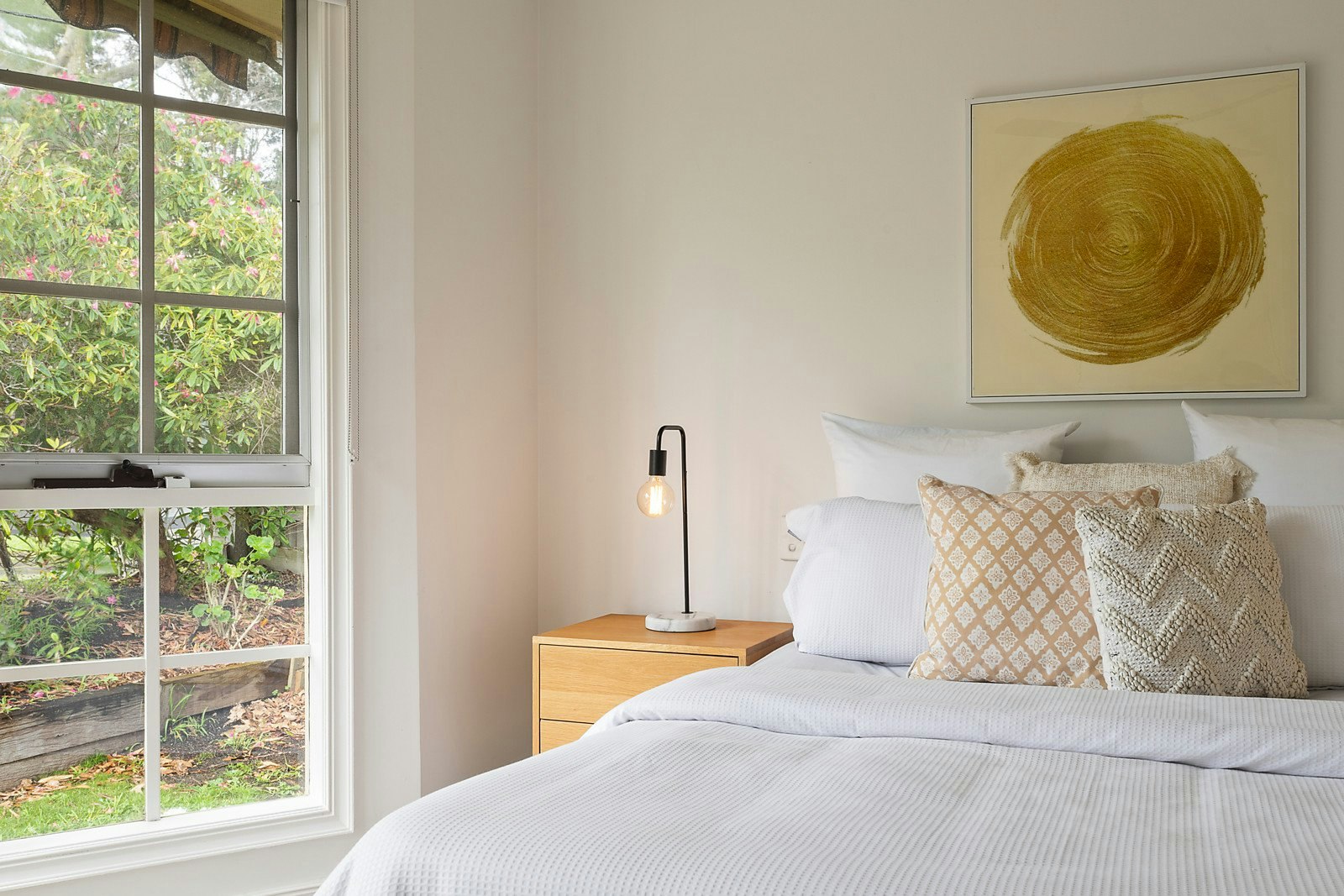 2/82 Windsor Crescent, Surrey Hills, VIC