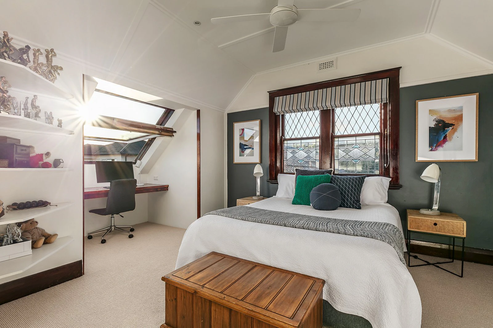 2 Seaview Avenue, Brighton, VIC