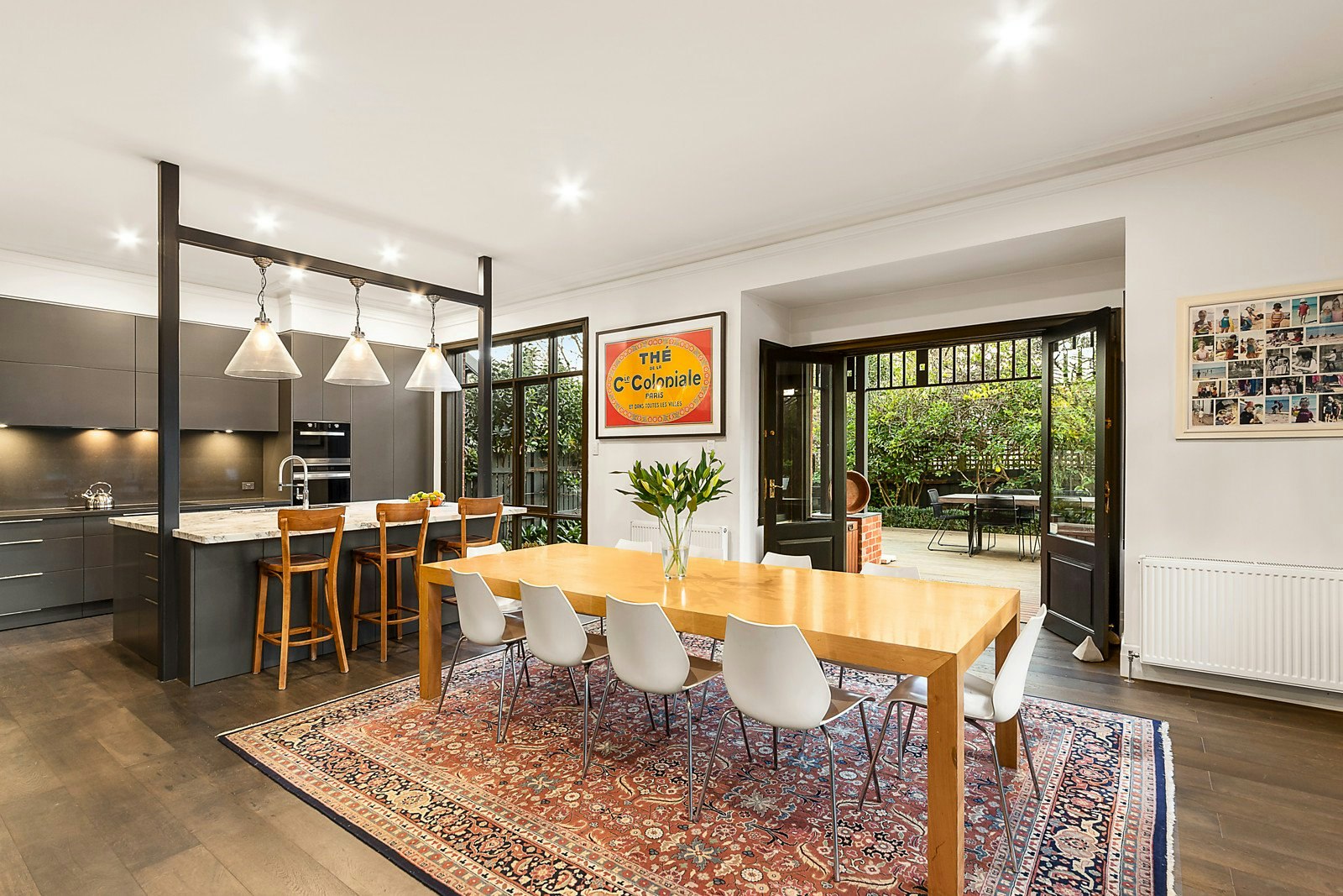 19 Glenbrook Avenue, Malvern East, VIC