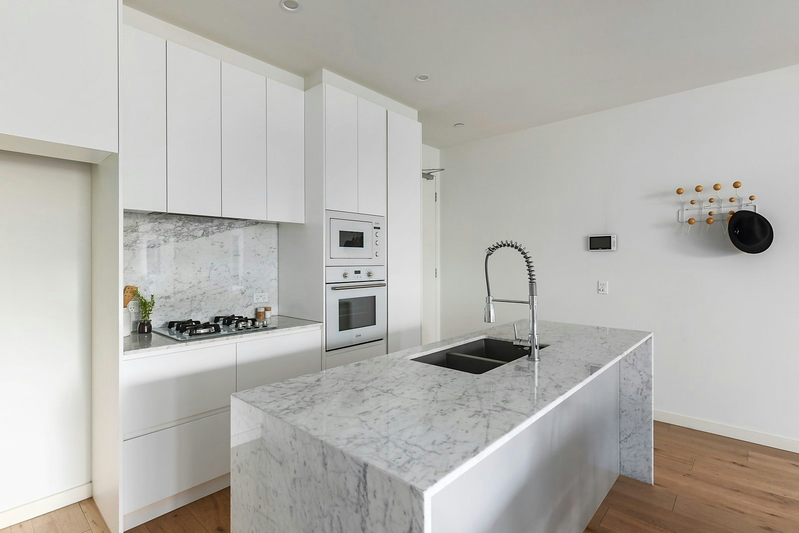 105/2-4 Littlewood Street, Hampton, VIC