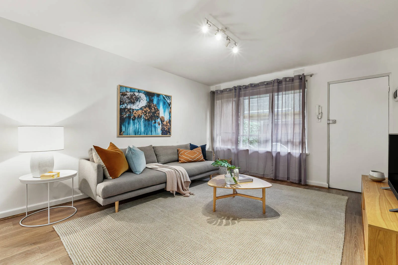 1/13 Lewisham Road, Windsor, VIC