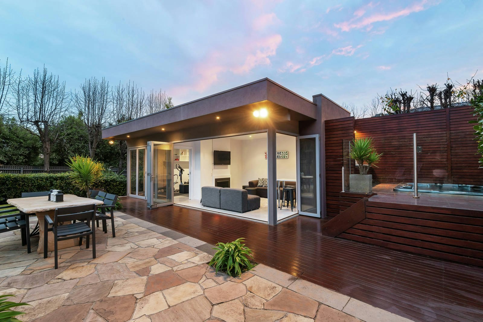 14 Fairfield Avenue, Camberwell, VIC