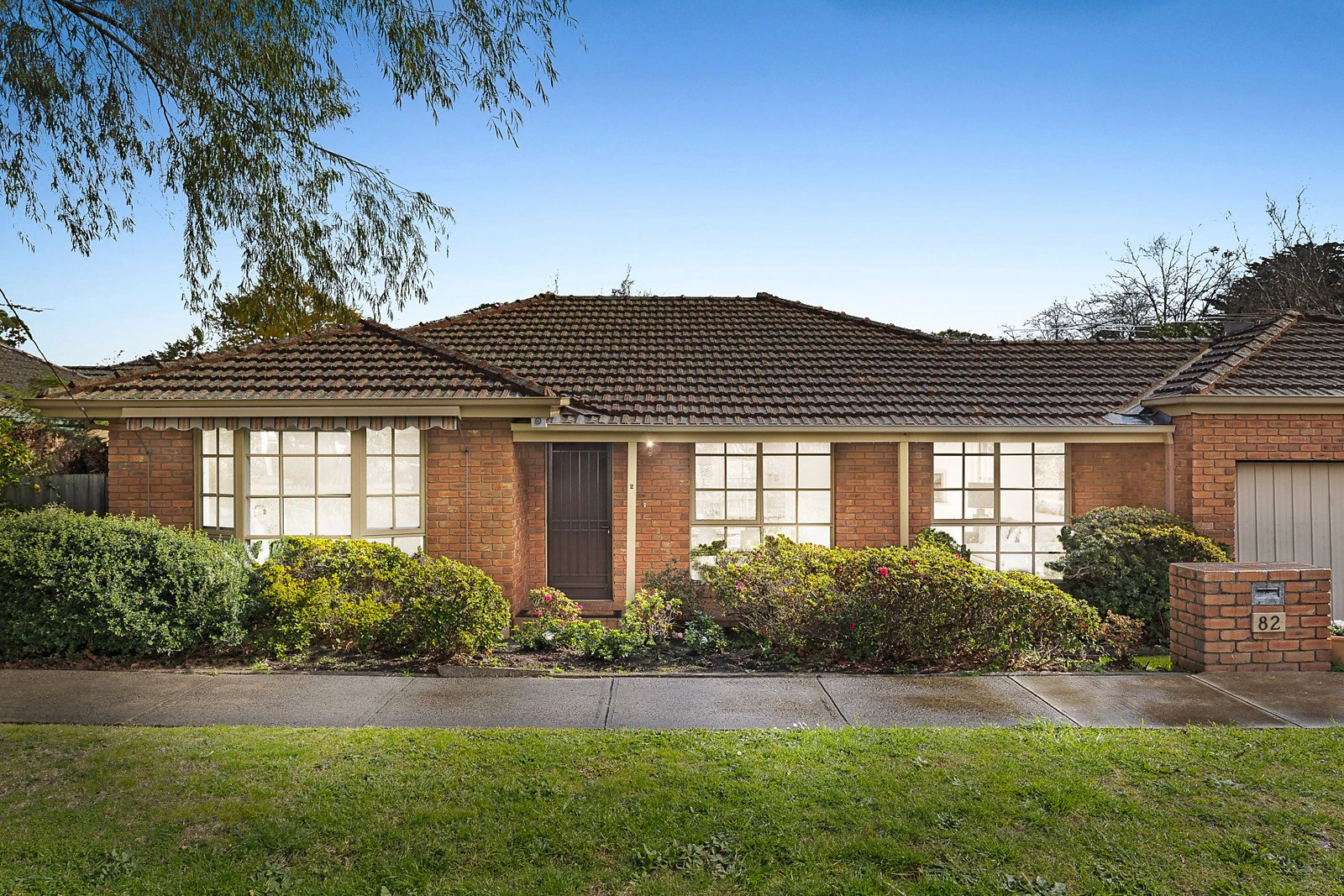 2/82 Windsor Crescent, Surrey Hills, VIC