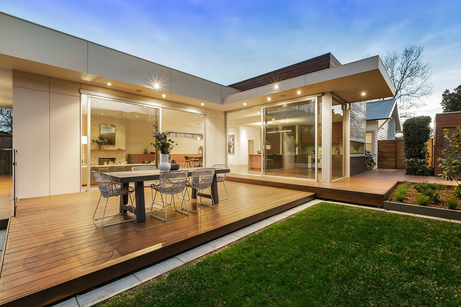 27 Iris Road, Glen Iris, VIC