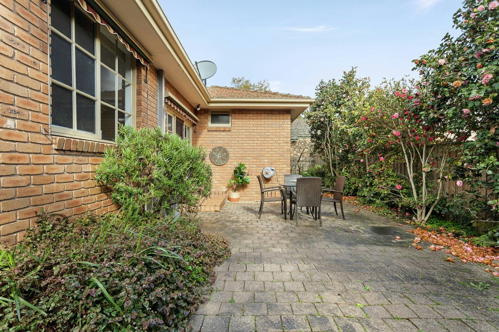 2/82 Windsor Crescent, Surrey Hills, VIC