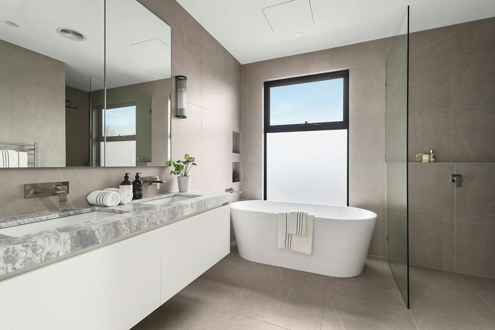 7a Gordon Street, Mont Albert, VIC