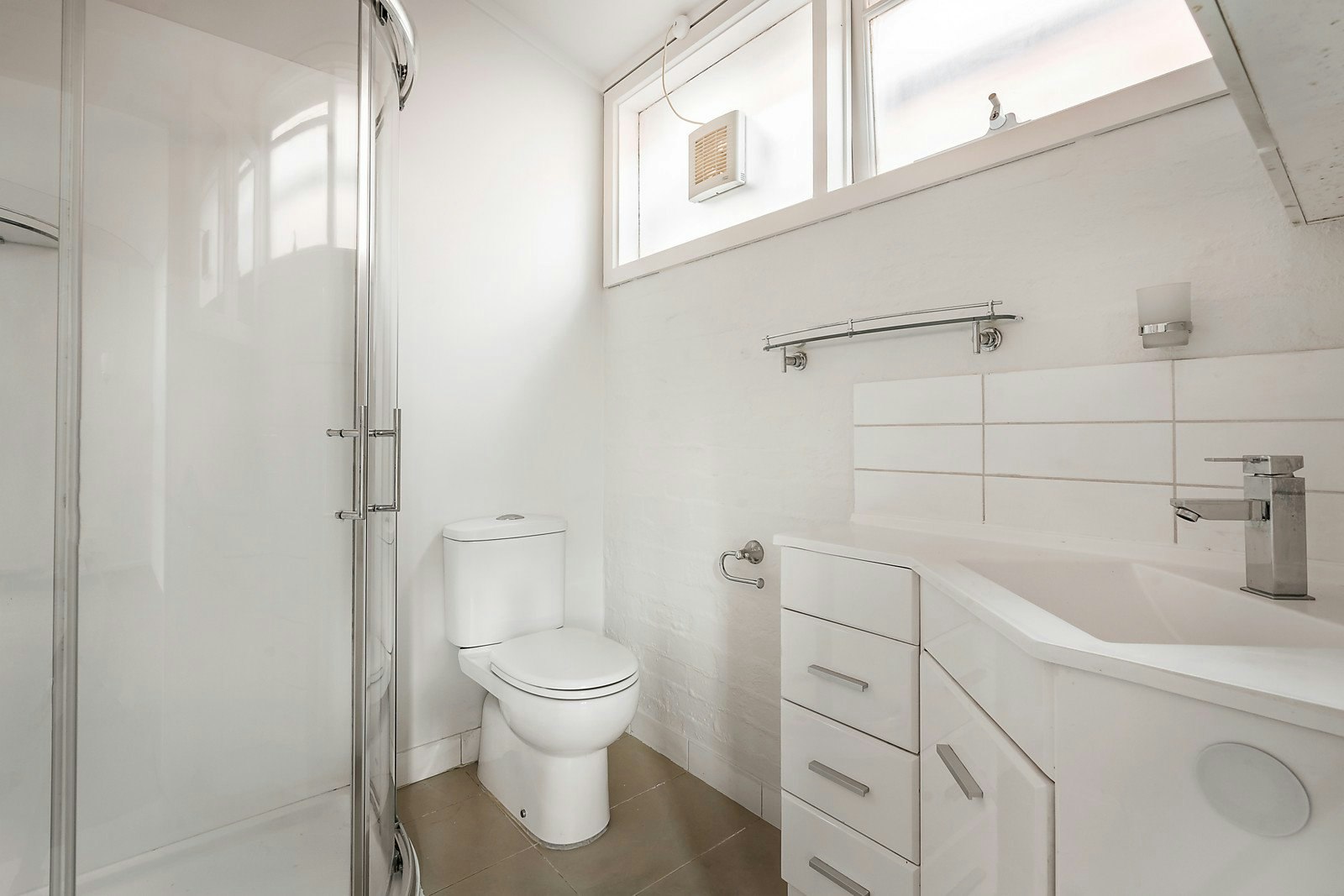 4 Napier Place, South Melbourne, VIC