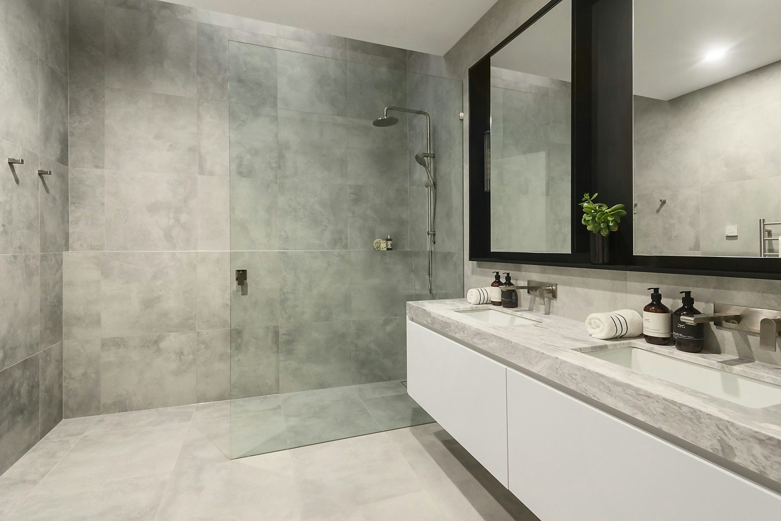 7a Gordon Street, Mont Albert, VIC