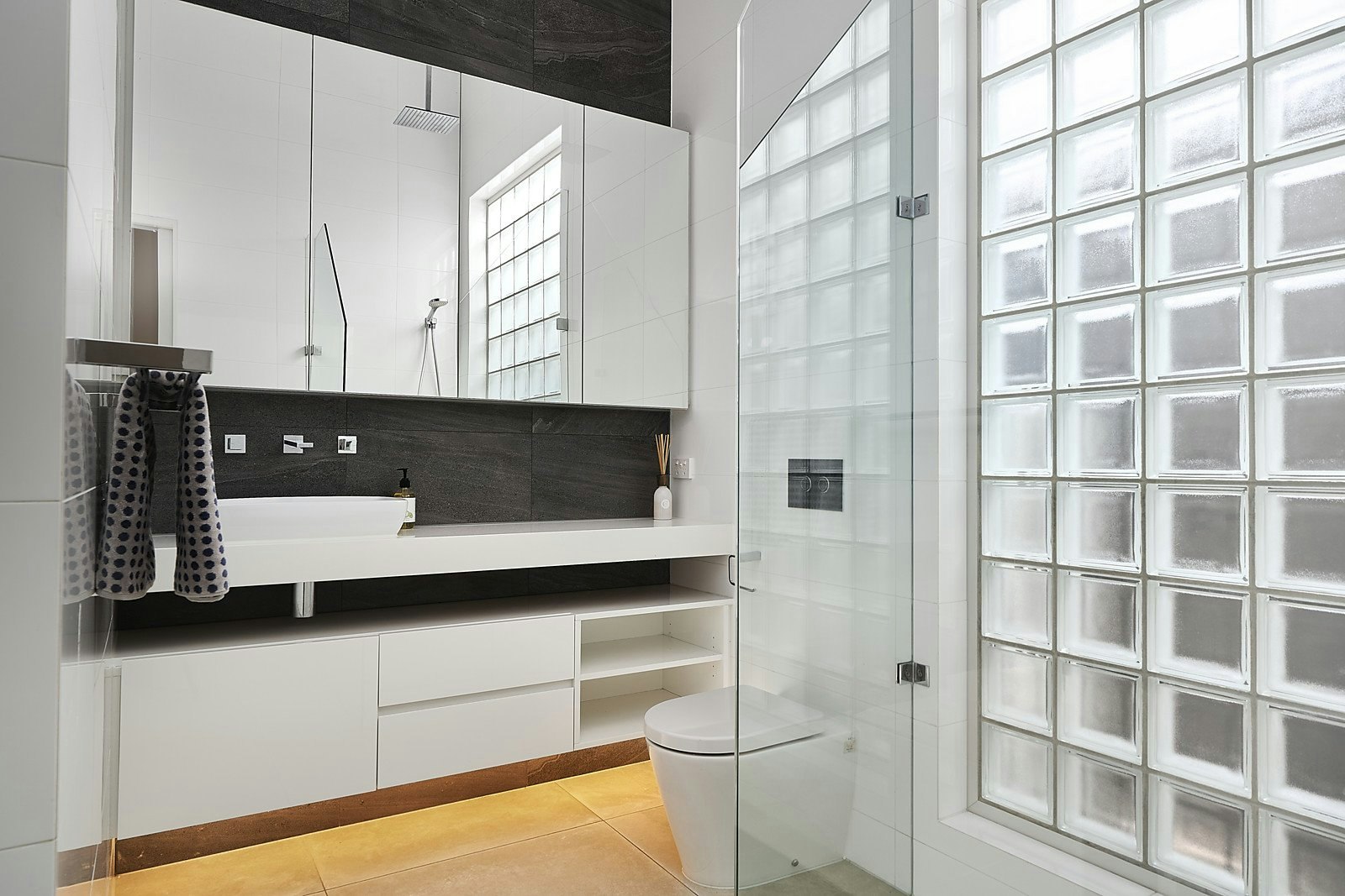 70 Withers Street, Albert Park, VIC