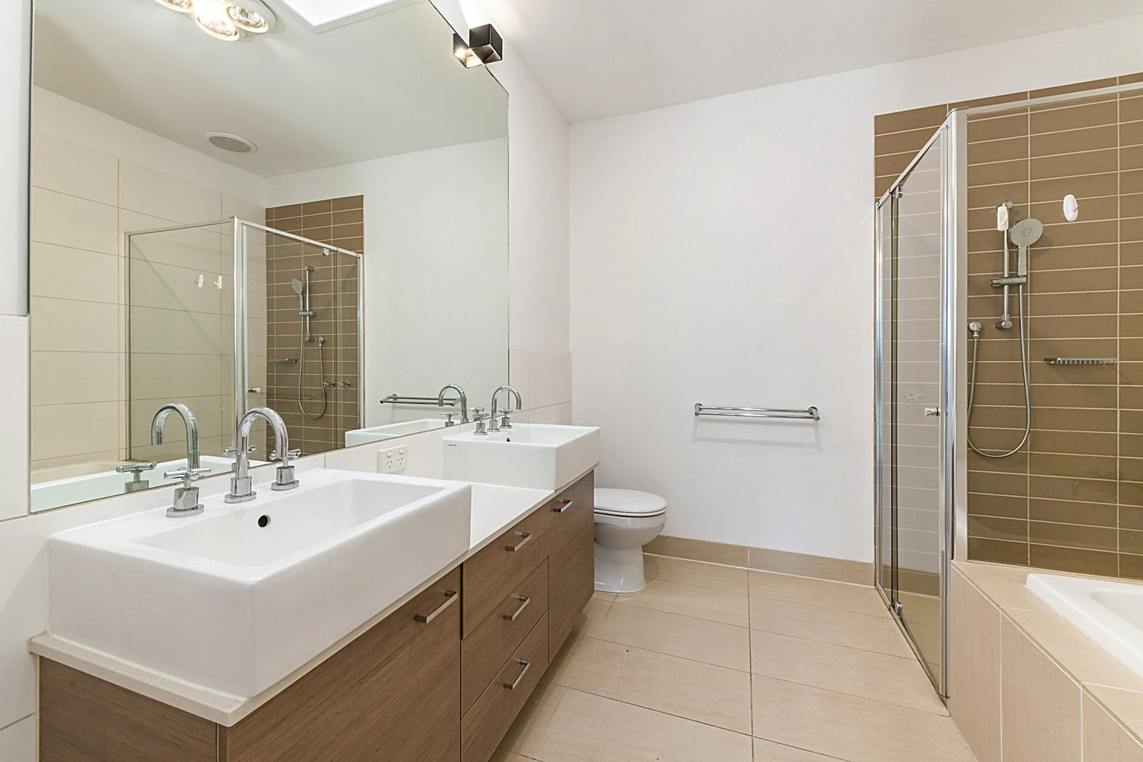 15/366-370 Elgar Road, Box Hill, VIC