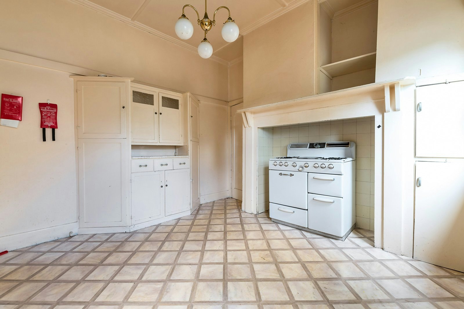 13 Mountview Road, Malvern, VIC