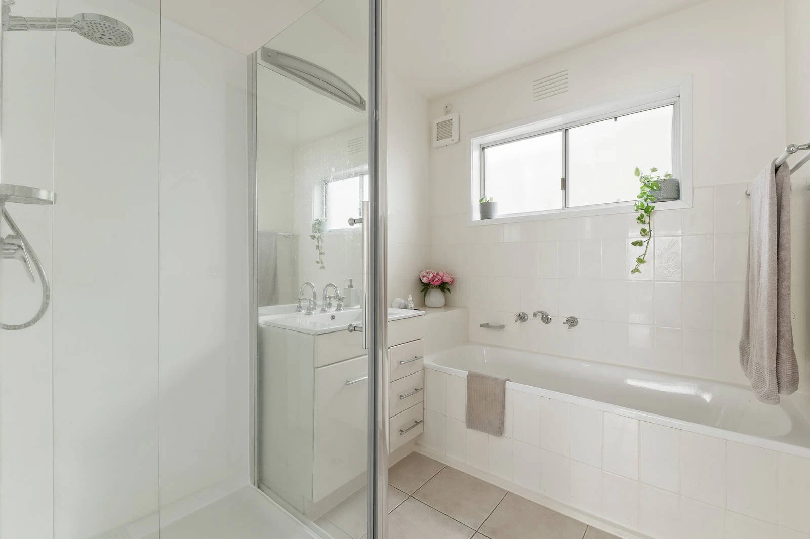 11 Longstaff Street, Kew East, VIC