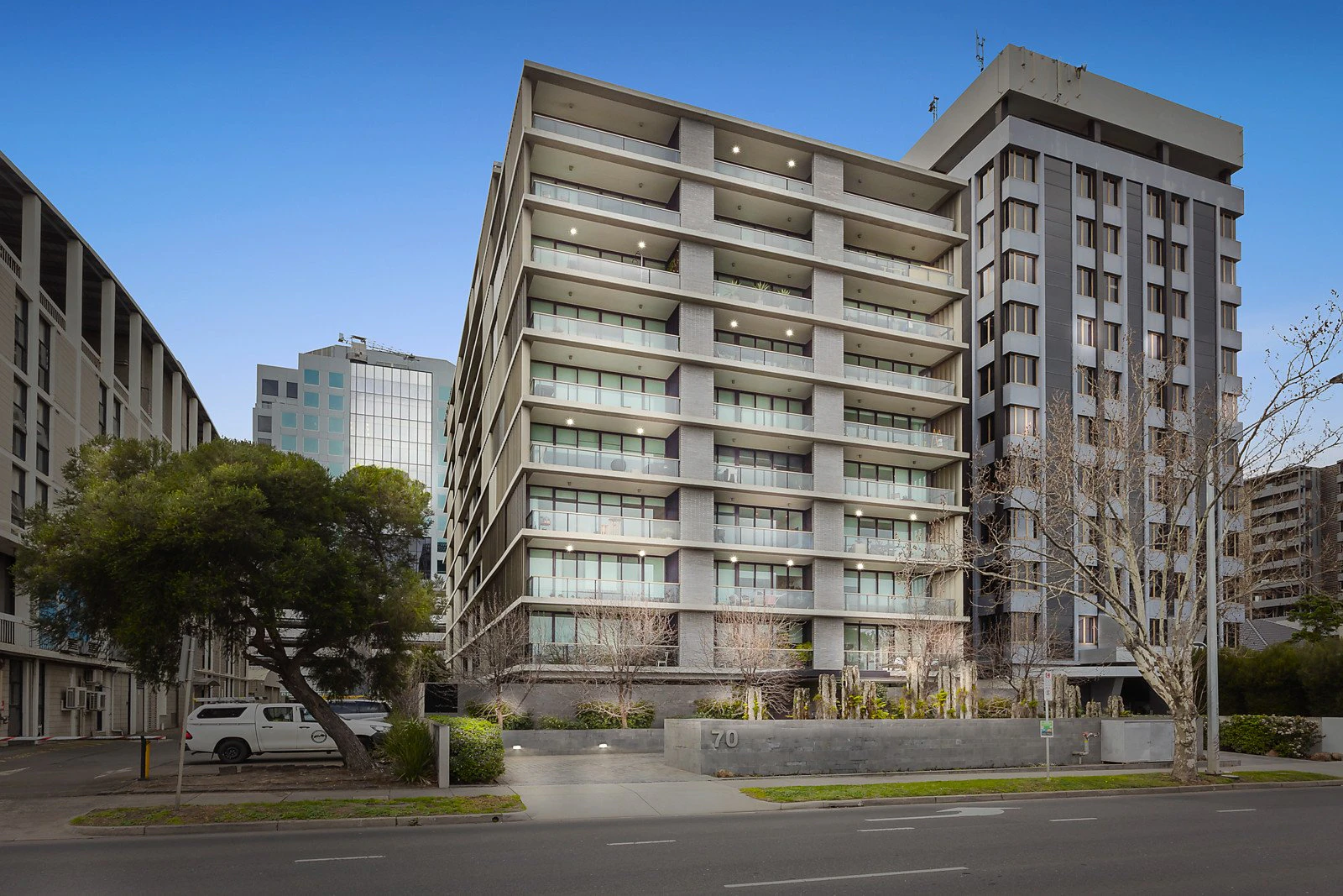 1009/70 Queens Road, Melbourne, VIC