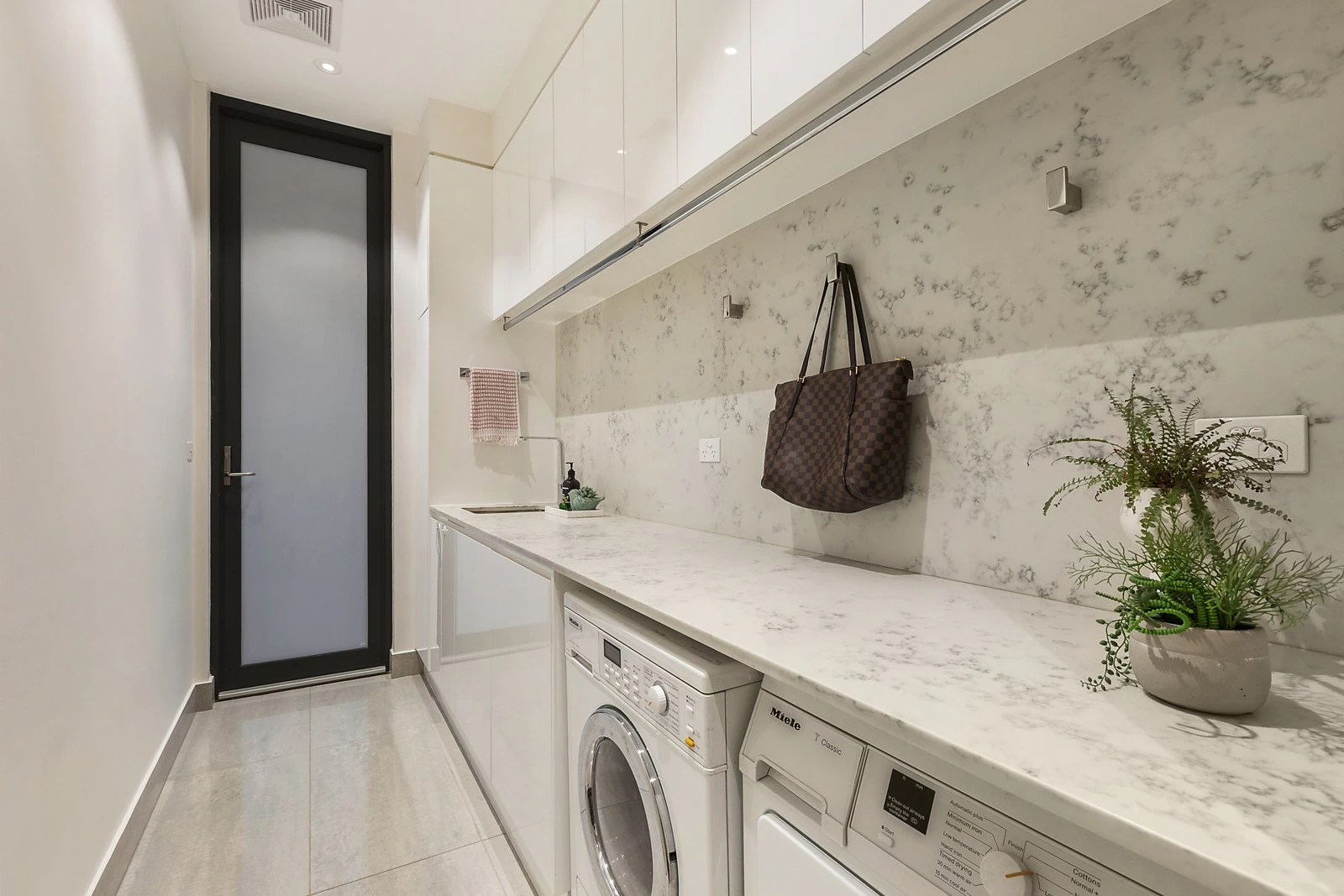 1005A Toorak Road, Camberwell, VIC