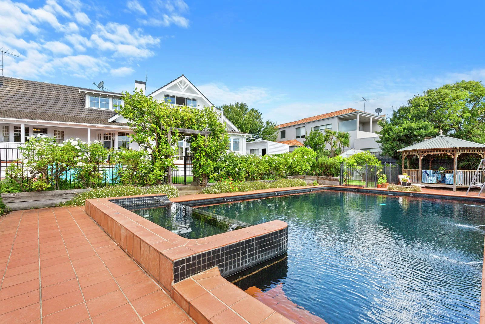 6-8 Queen Street, Mornington, VIC