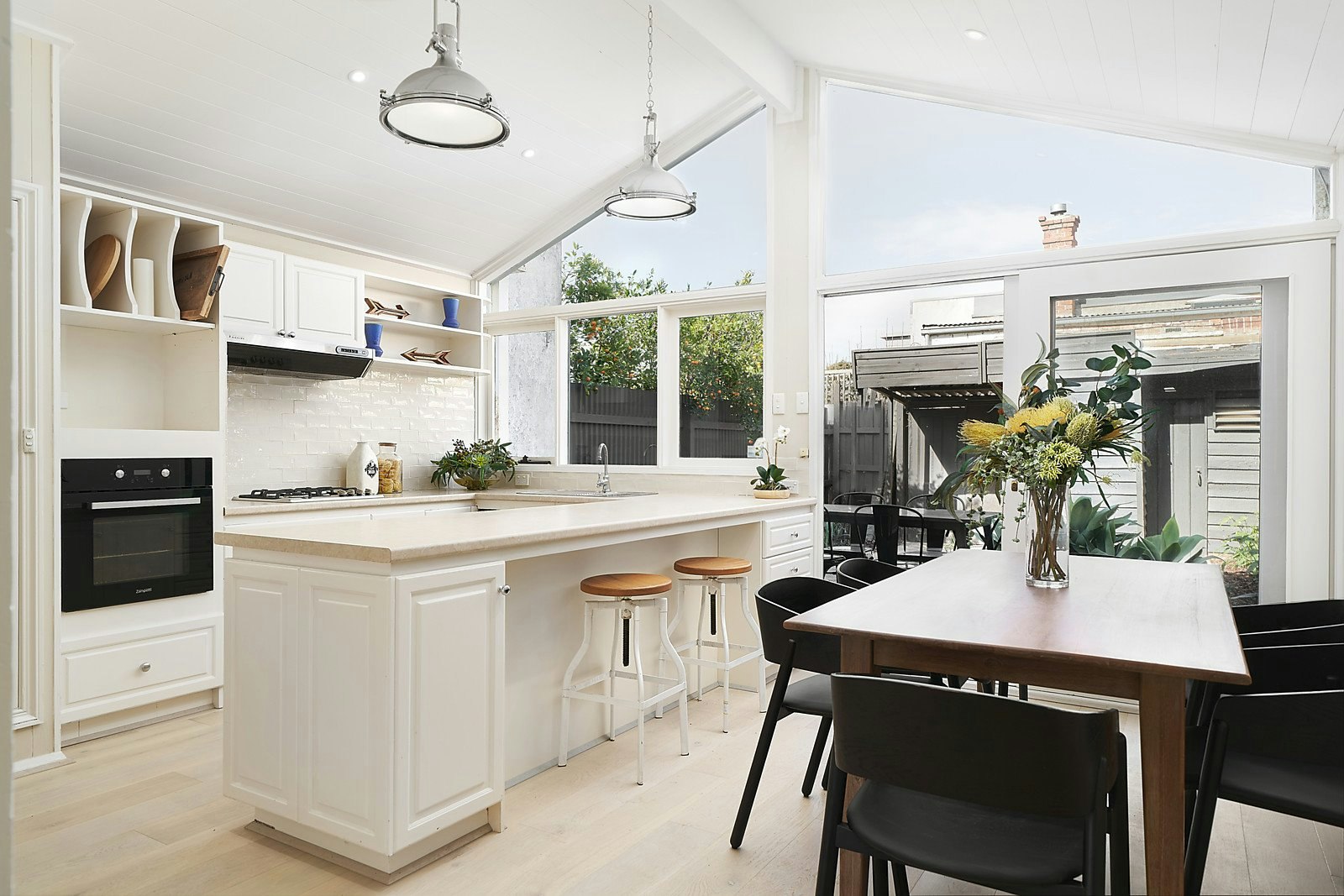 5 McGregor Street, Middle Park, VIC