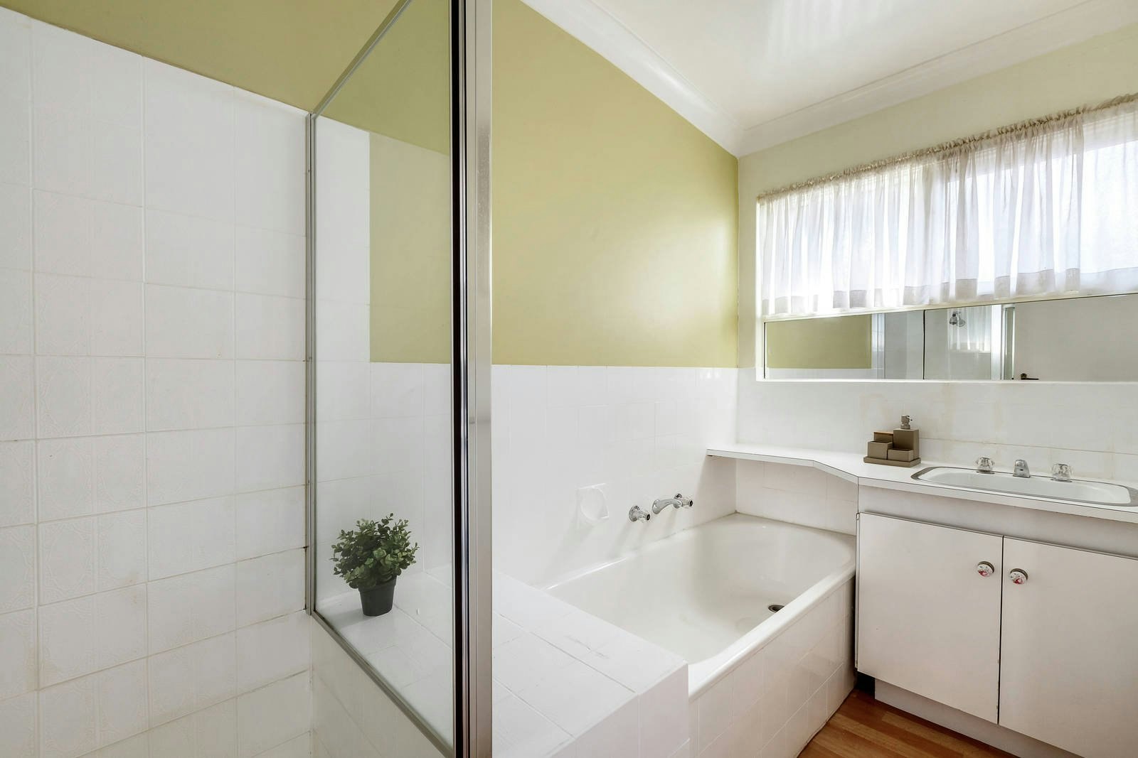 1/47 Rochester Road, Canterbury, VIC