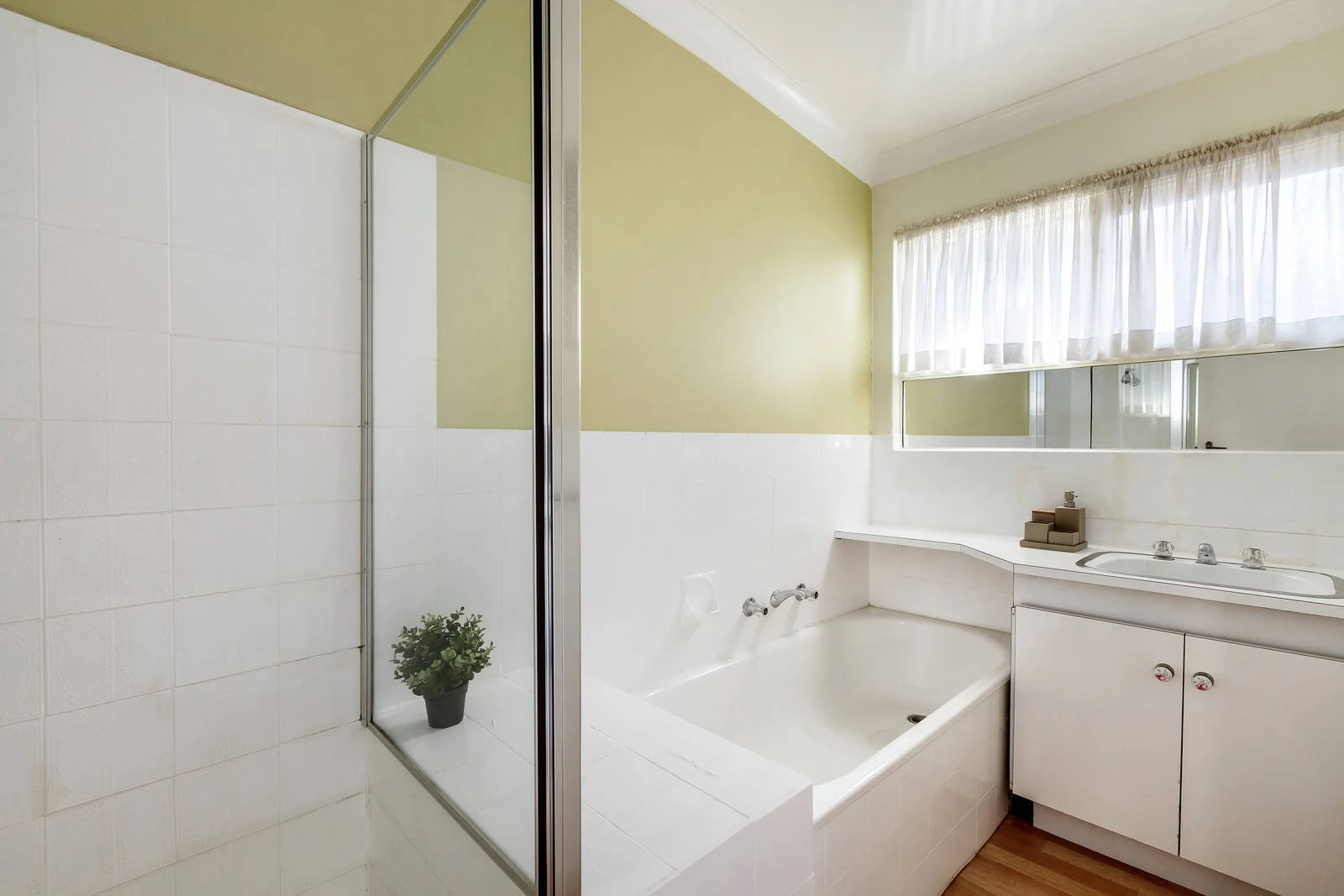 1/47 Rochester Road, Canterbury, VIC