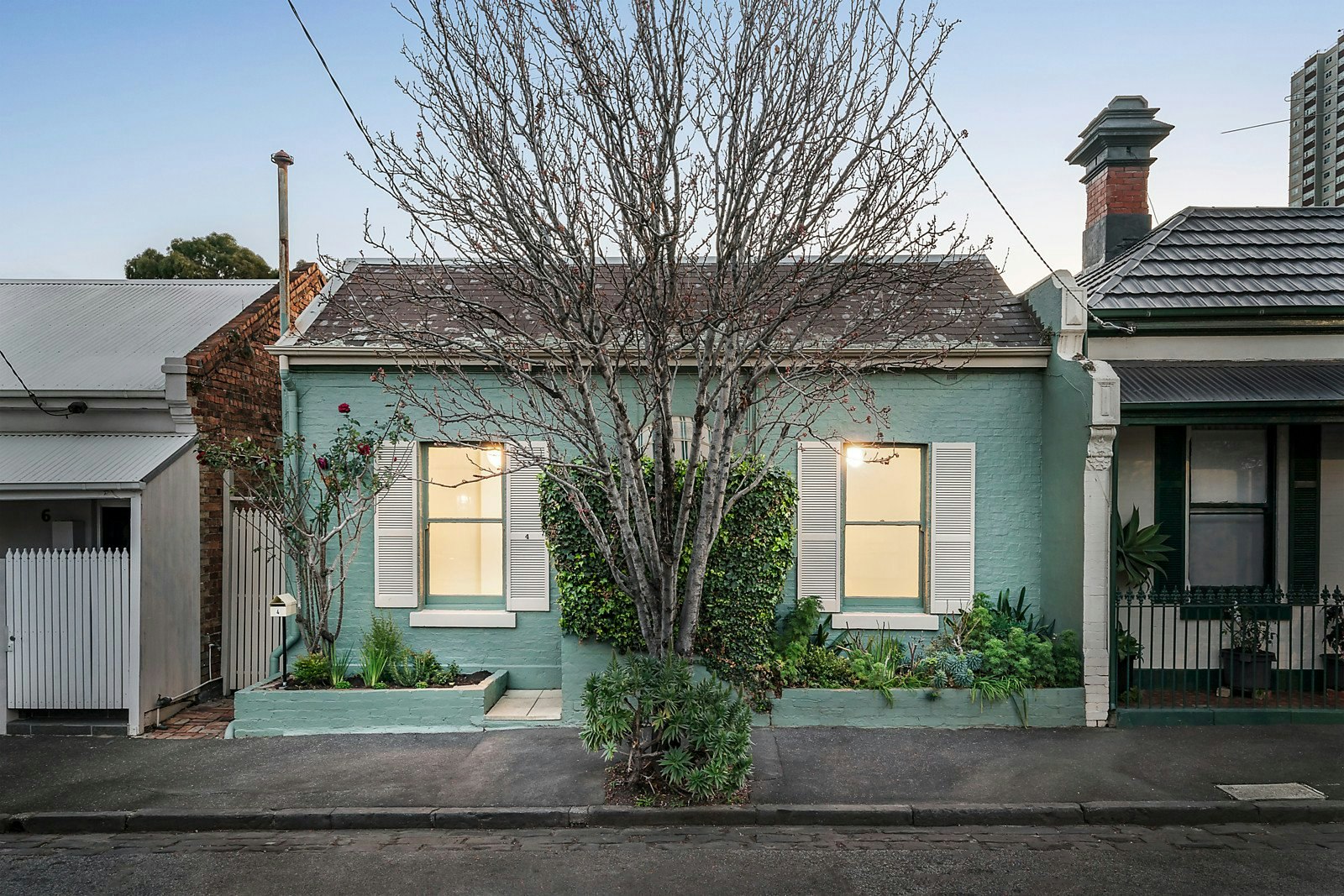 4 Napier Place, South Melbourne, VIC