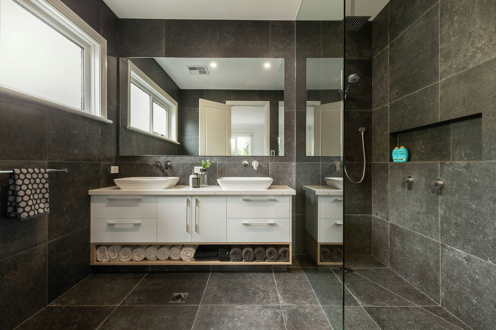 2a Barkly Street, Brighton, VIC