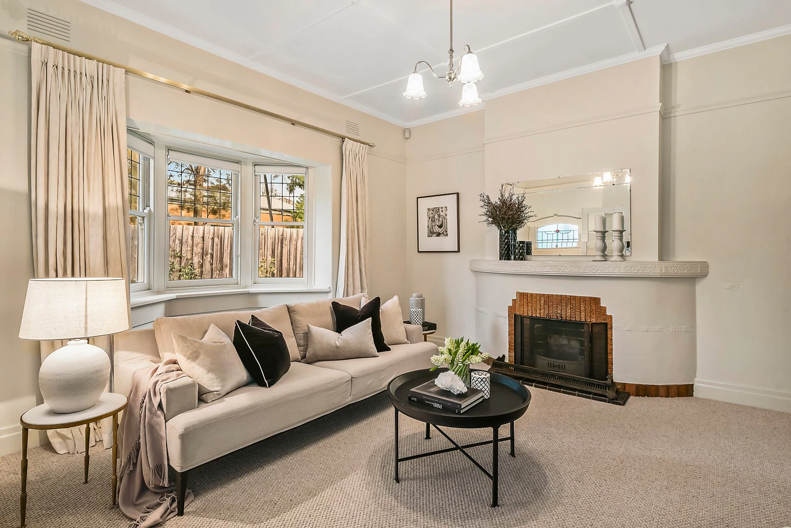 5 Oak Grove, Malvern East, VIC
