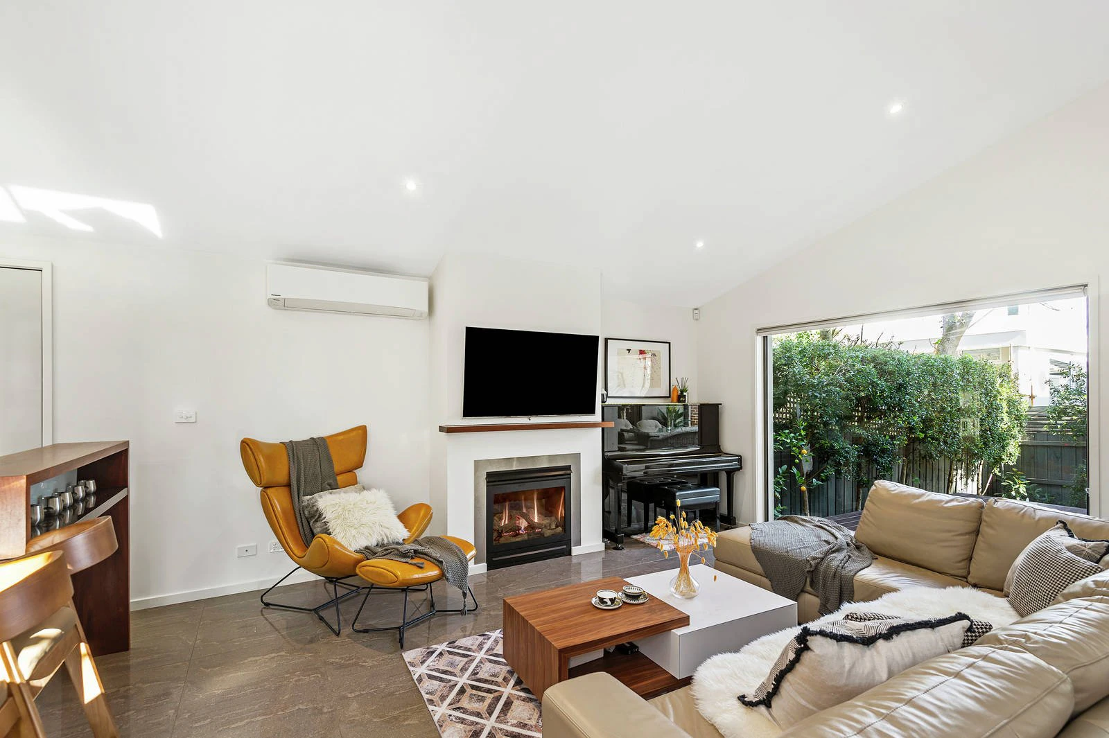 2/32 Viewhill Road, Balwyn North, VIC