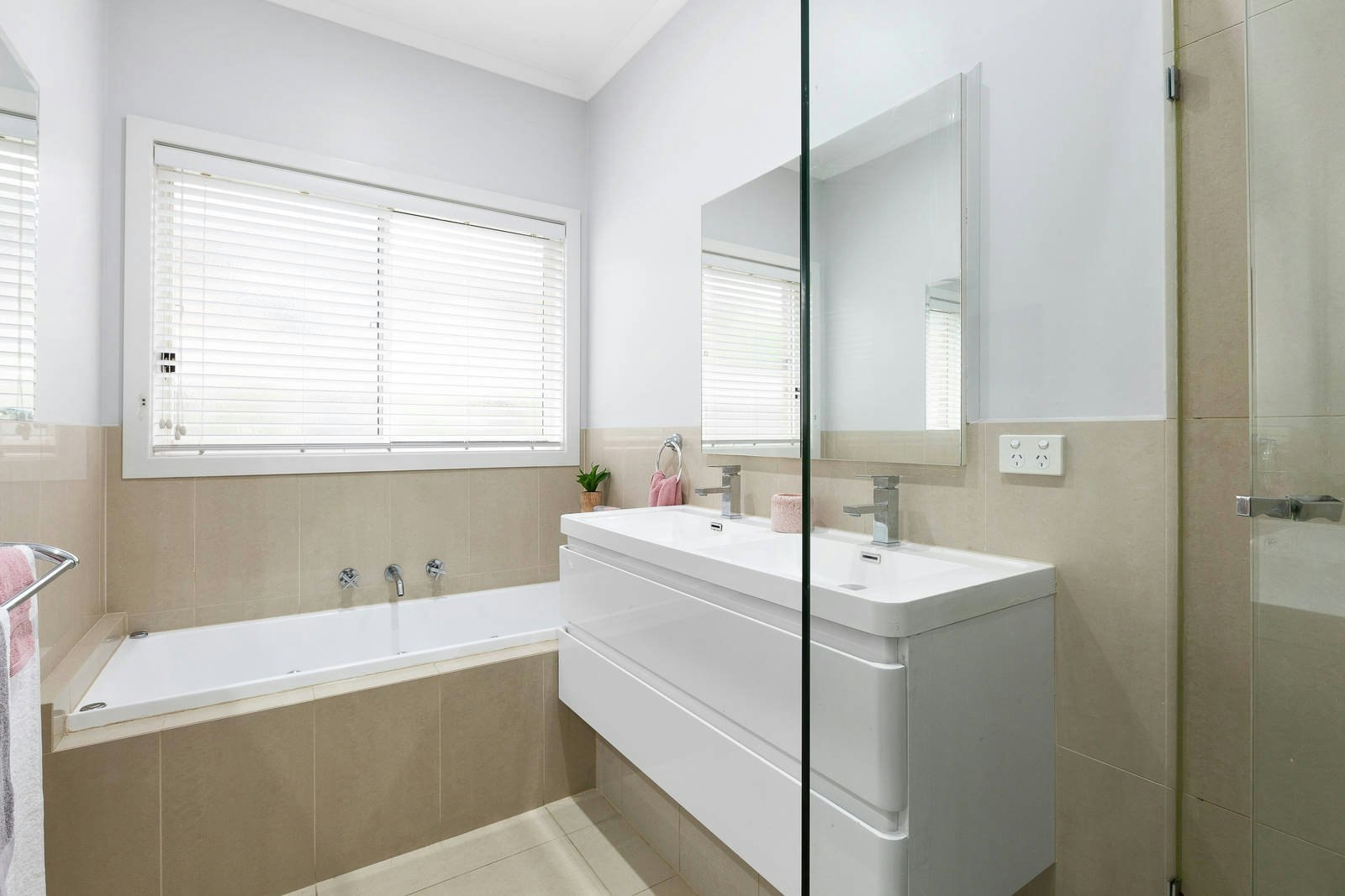 6 Padgham Court, Box Hill North, VIC