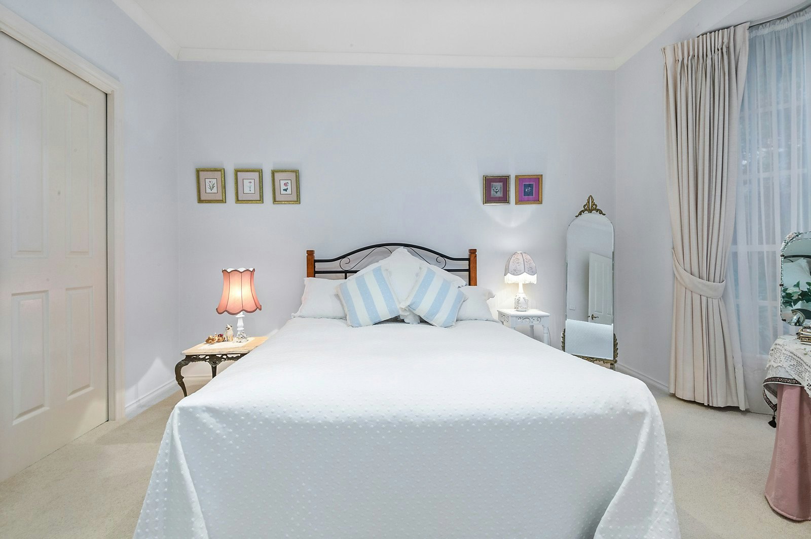 2/1 Lucerne Avenue, Mornington, VIC