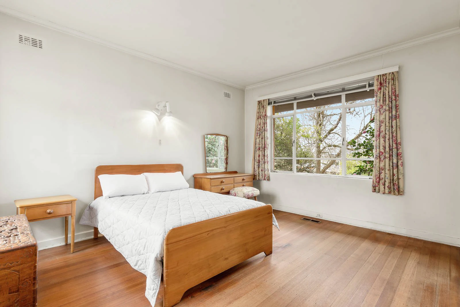 46 Elm Grove, Kew East, VIC
