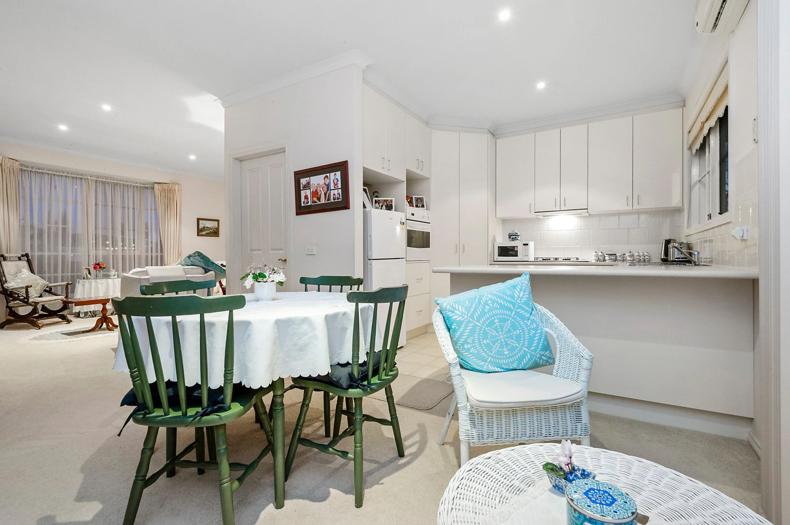 2/1 Lucerne Avenue, Mornington, VIC