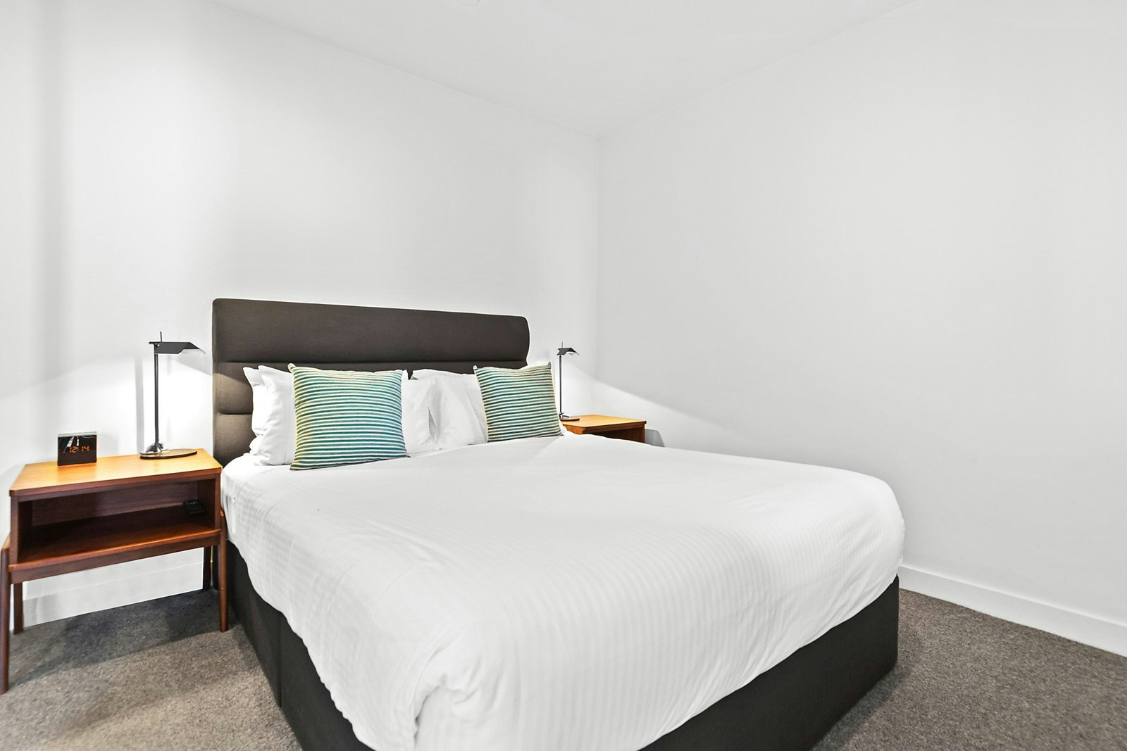 1506/10 Claremont Street, South Yarra, VIC