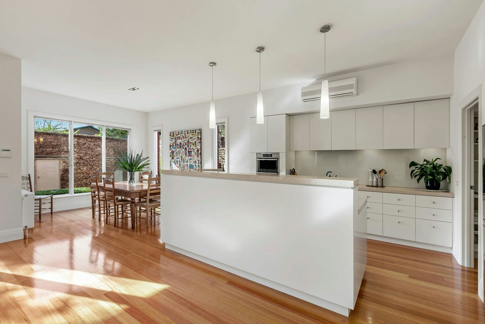 5 Irymple Avenue, Glen Iris, VIC