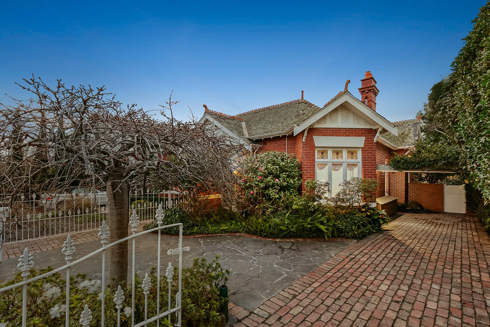 12 Dawson Avenue, Brighton, VIC