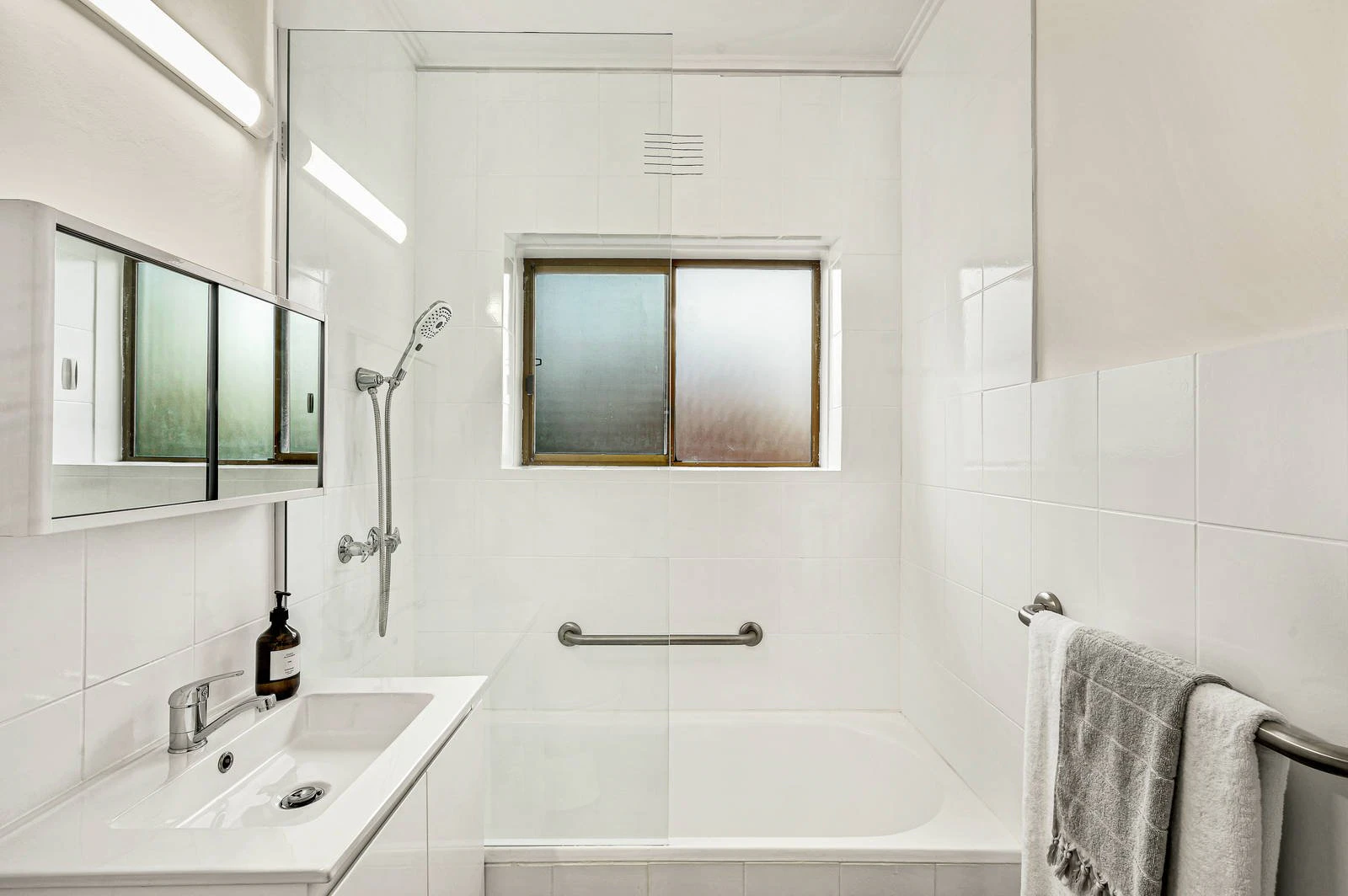 8/119 Riversdale Road, Hawthorn, VIC
