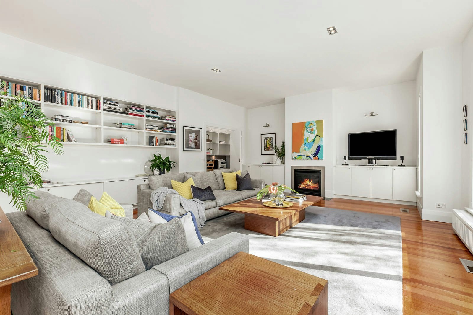 5 Irymple Avenue, Glen Iris, VIC