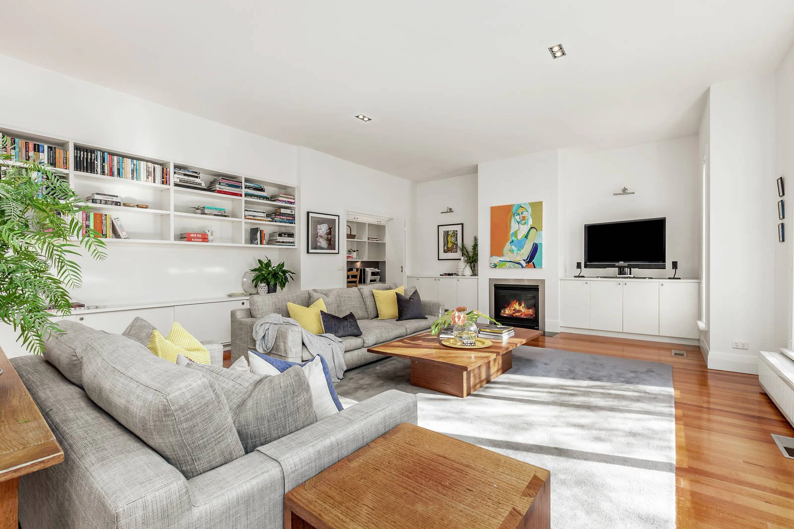 5 Irymple Avenue, Glen Iris, VIC