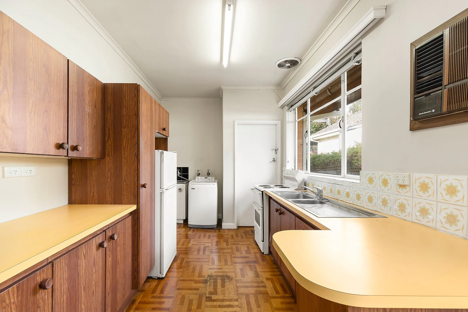 46 Elm Grove, Kew East, VIC