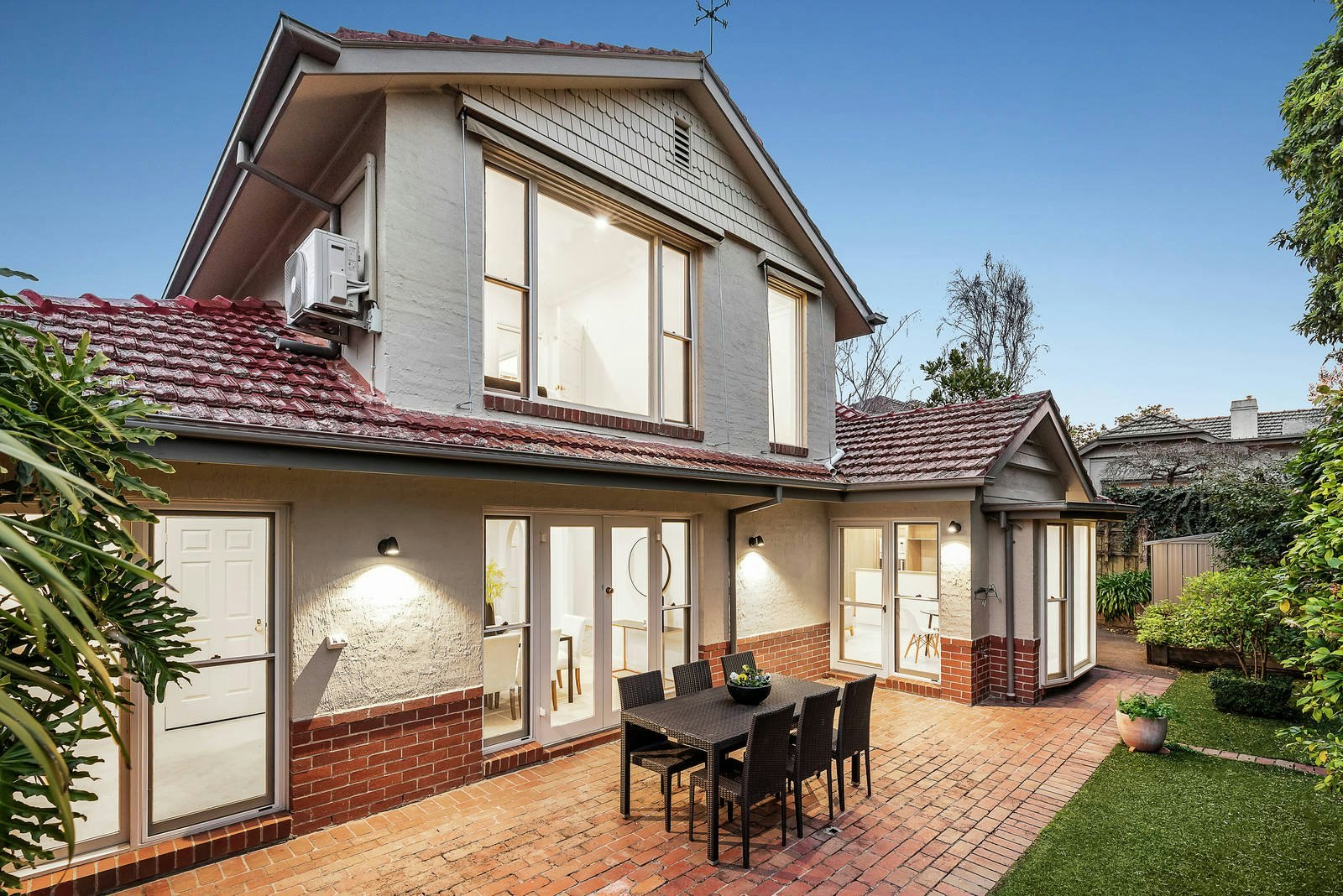 2/18 Christowel Street, Camberwell, VIC