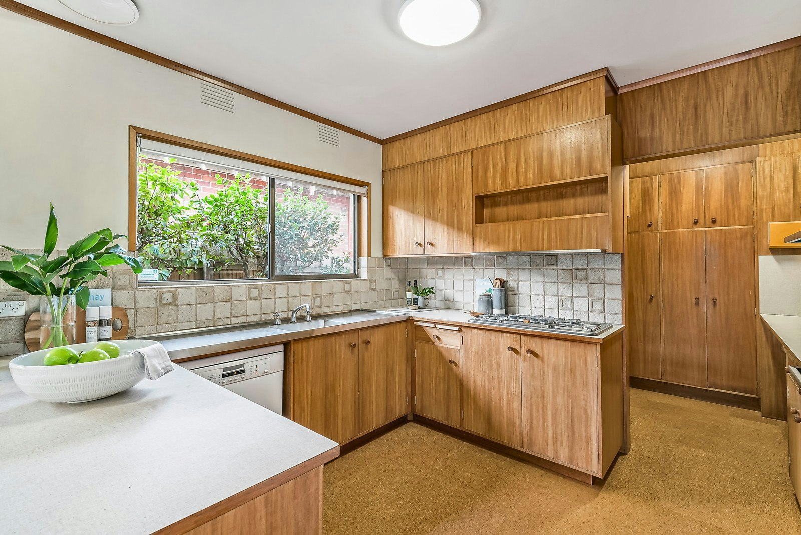 5 Oak Grove, Malvern East, VIC