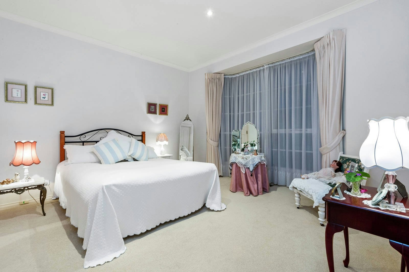 2/1 Lucerne Avenue, Mornington, VIC