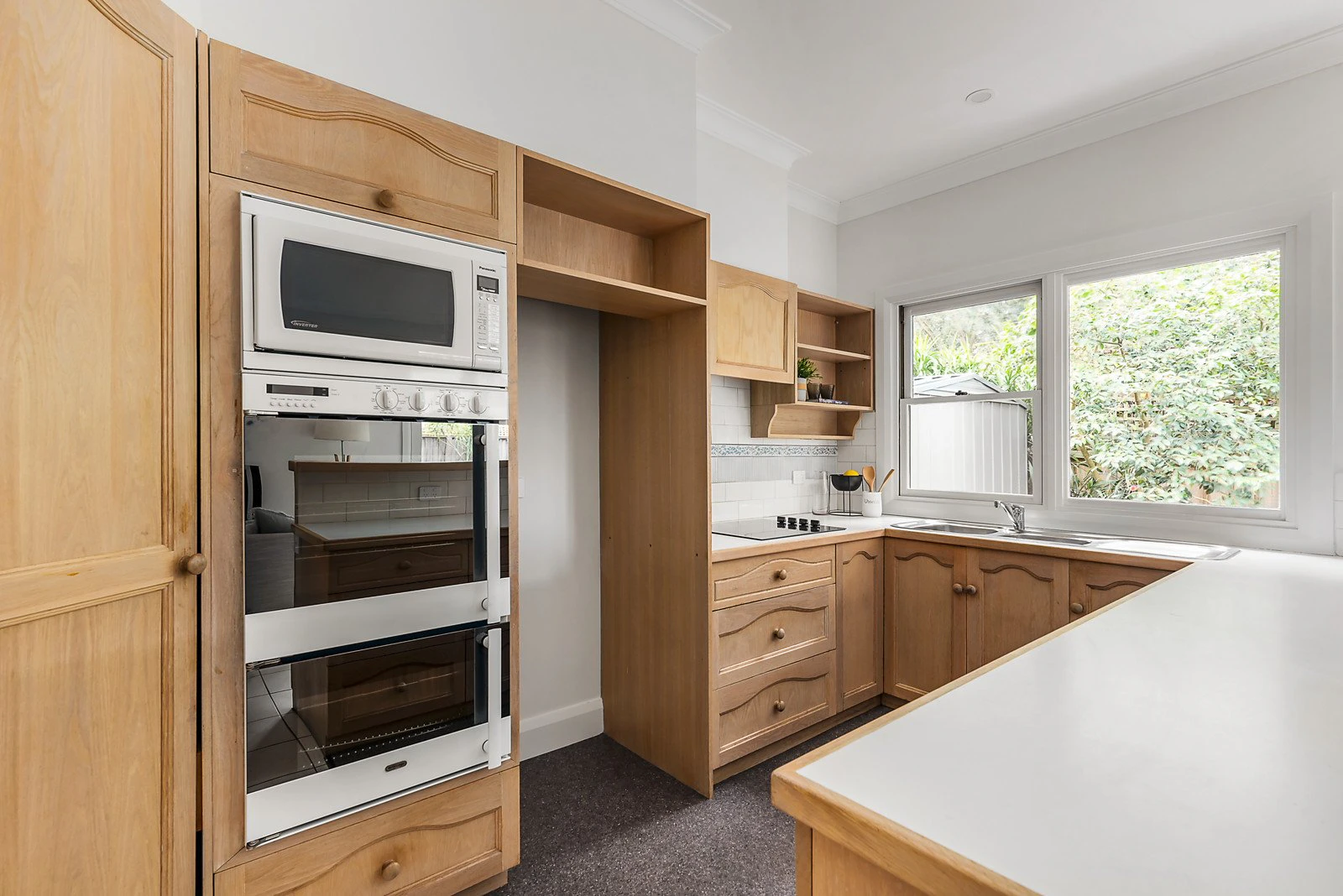 2/18 Christowel Street, Camberwell, VIC