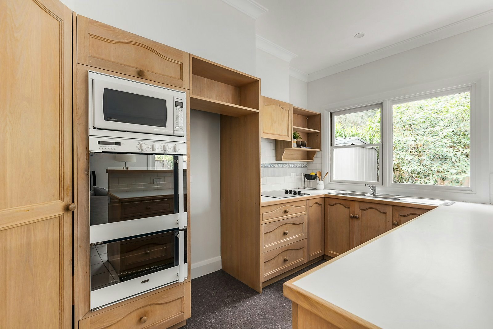 2/18 Christowel Street, Camberwell, VIC