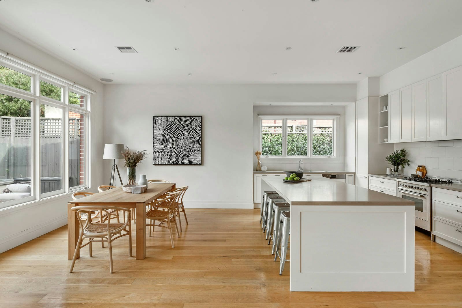 5 Albion Road, Glen Iris, VIC