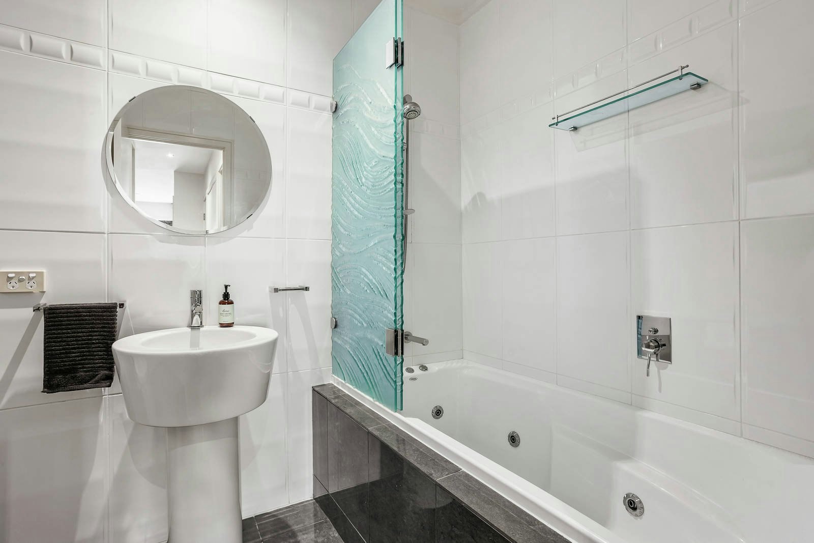 1/27 Selwyn Avenue, Elwood, VIC