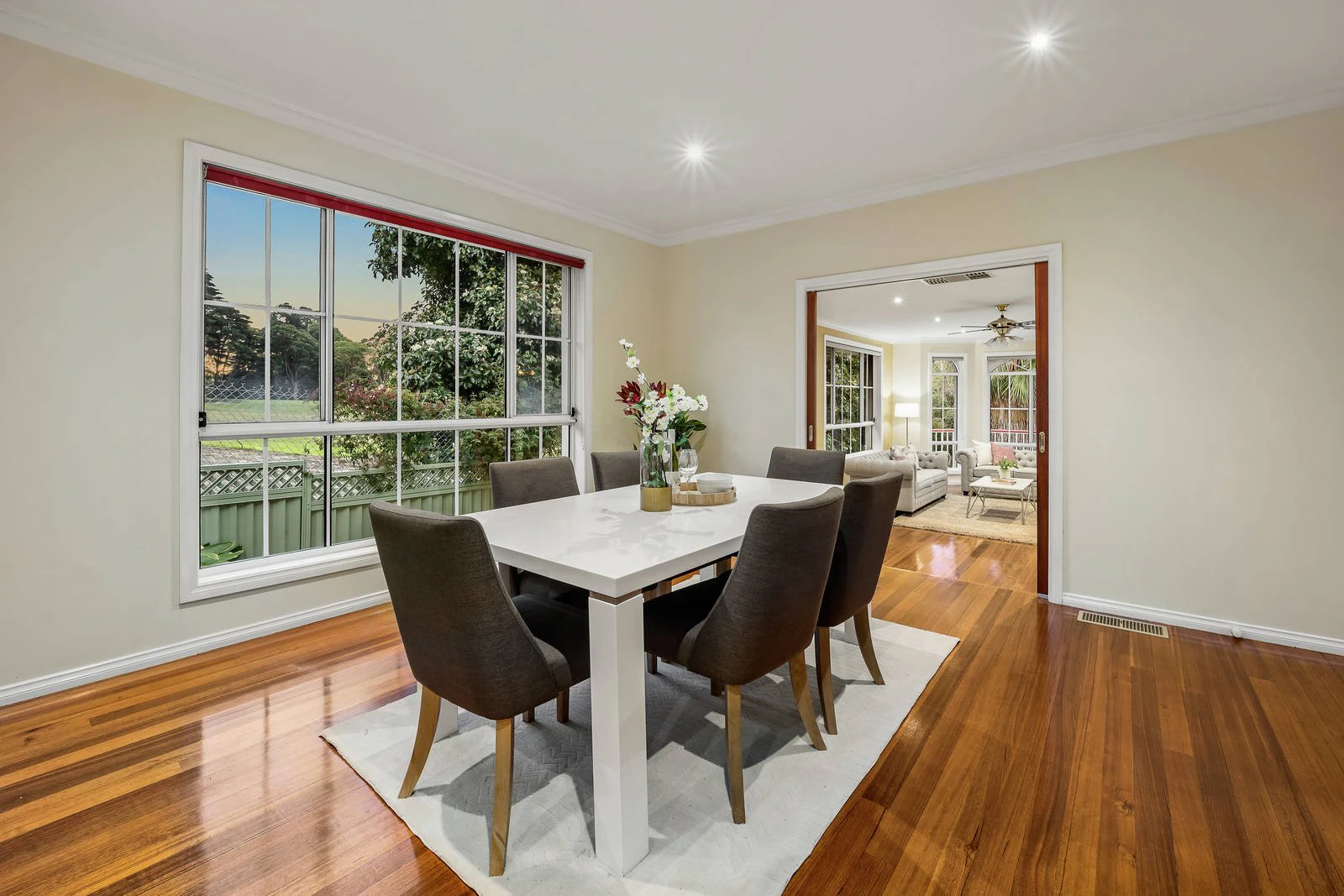 2 Miller Crescent, Mount Waverley, VIC